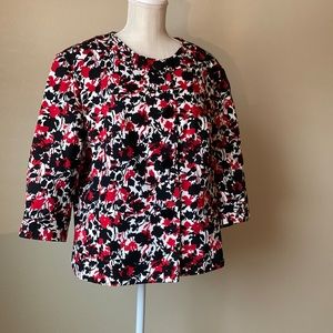 Covington Floral Cropped Jacket 100% cotton, lining 100% polyester. 16-18W